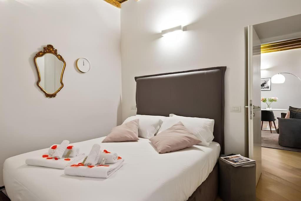 Hostme Piazza Navona Apartament Roma Esterno foto